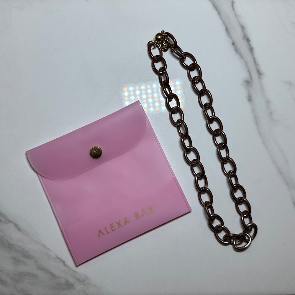BAR by Alexa Rae Cecilia Necklace - Liquid
Metallic Baileys